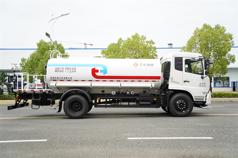 東風(fēng)天錦VR灑水車 15方（燃油車） EQ5183GPSSDF6